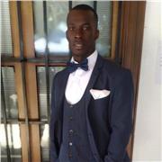 Profesor de ingles dicta de la clase niños de todos edades